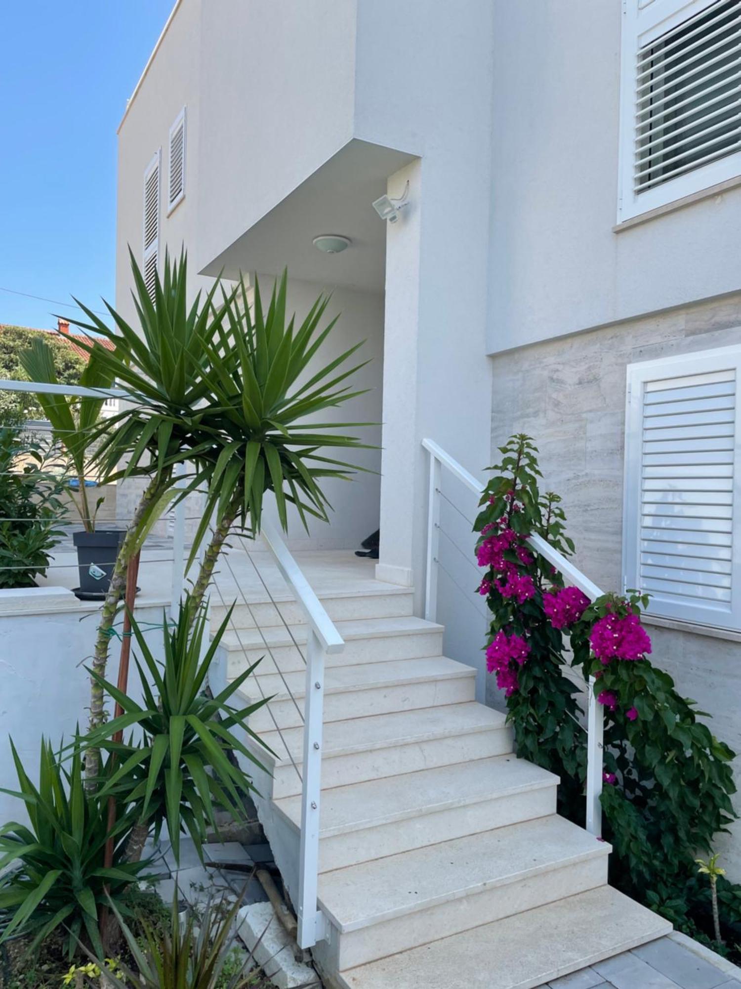 Vila Regina Apartment Rex With Swimming Pool Jezera Ngoại thất bức ảnh