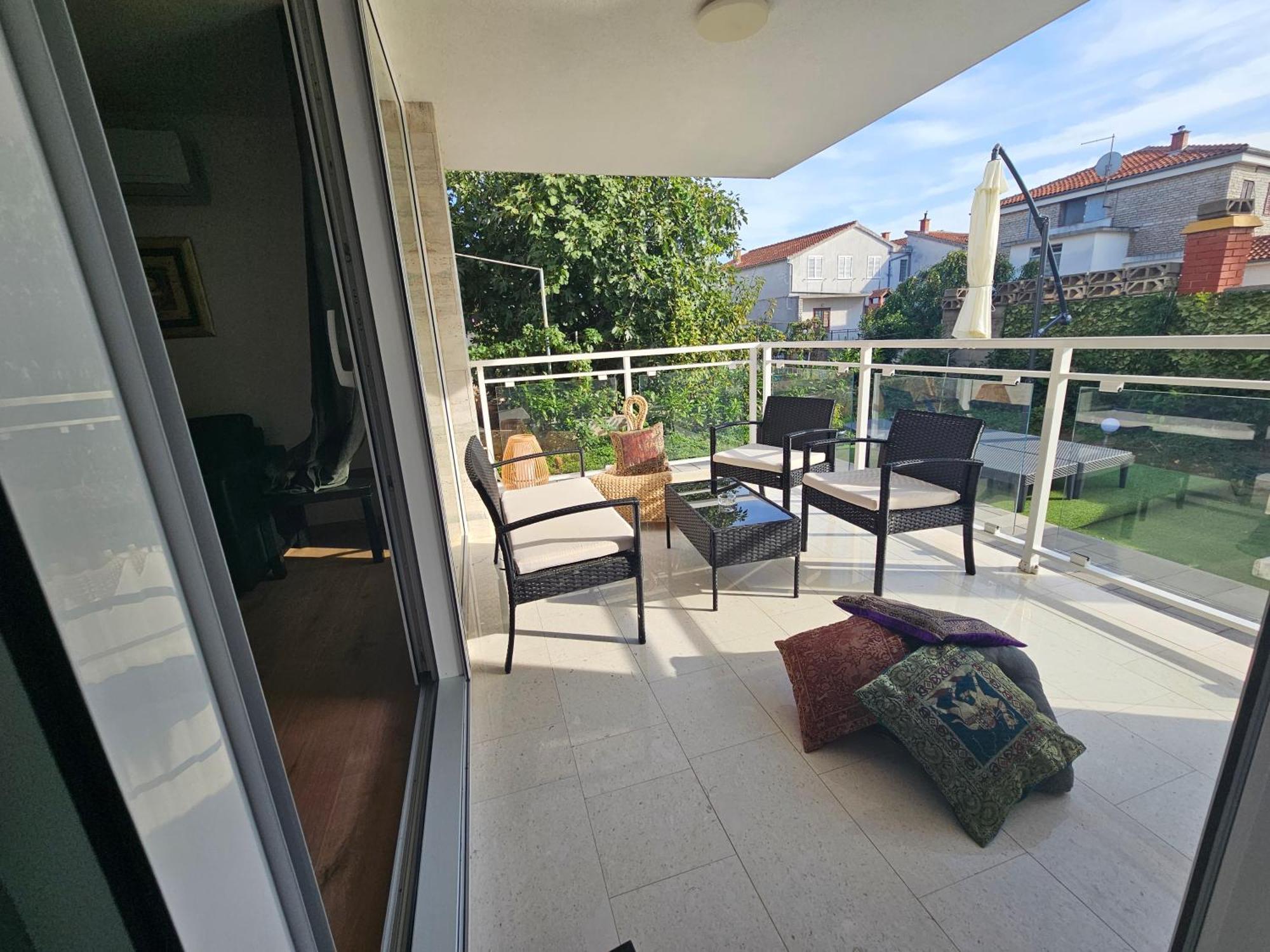 Vila Regina Apartment Rex With Swimming Pool Jezera Ngoại thất bức ảnh