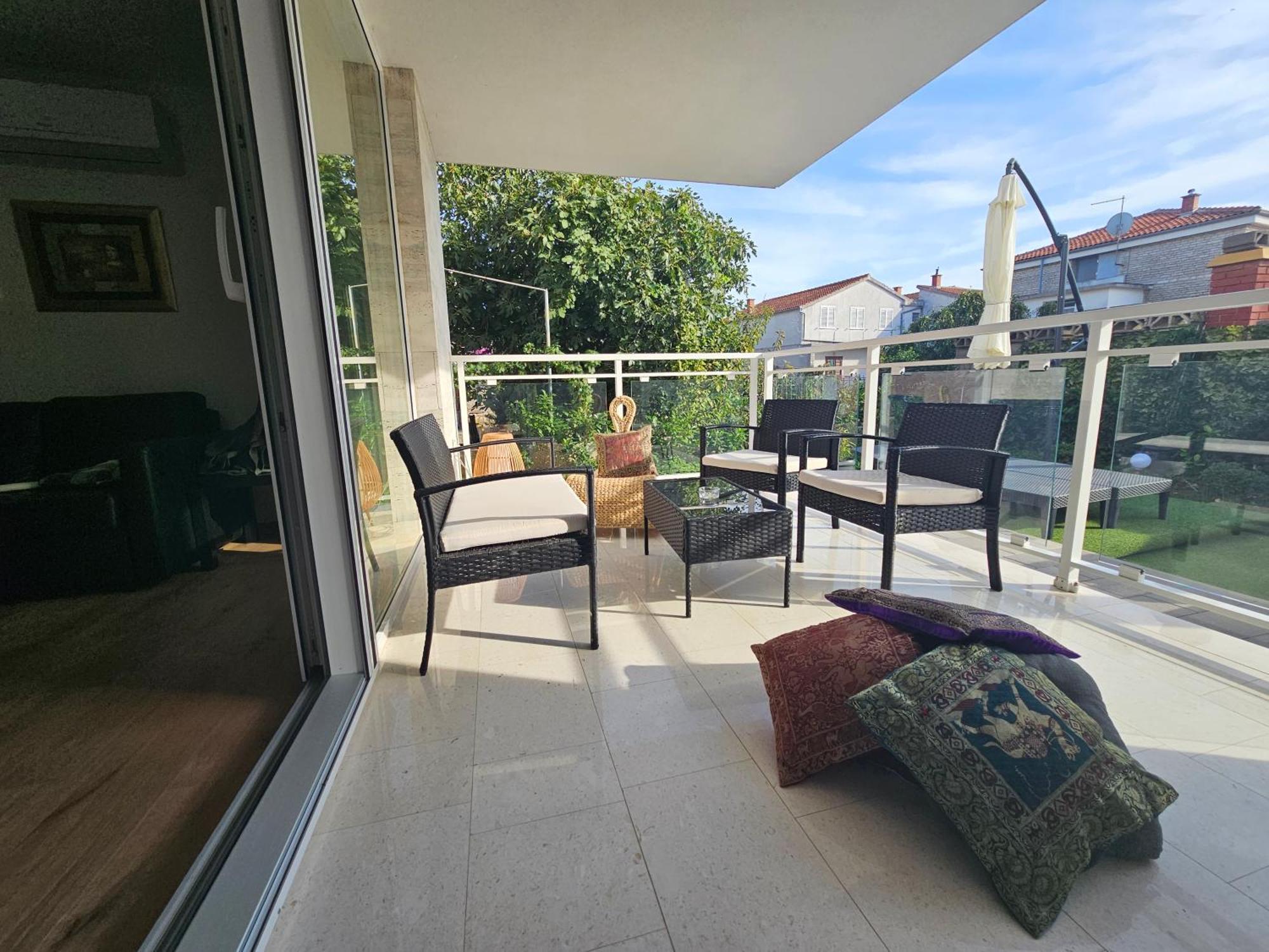 Vila Regina Apartment Rex With Swimming Pool Jezera Ngoại thất bức ảnh