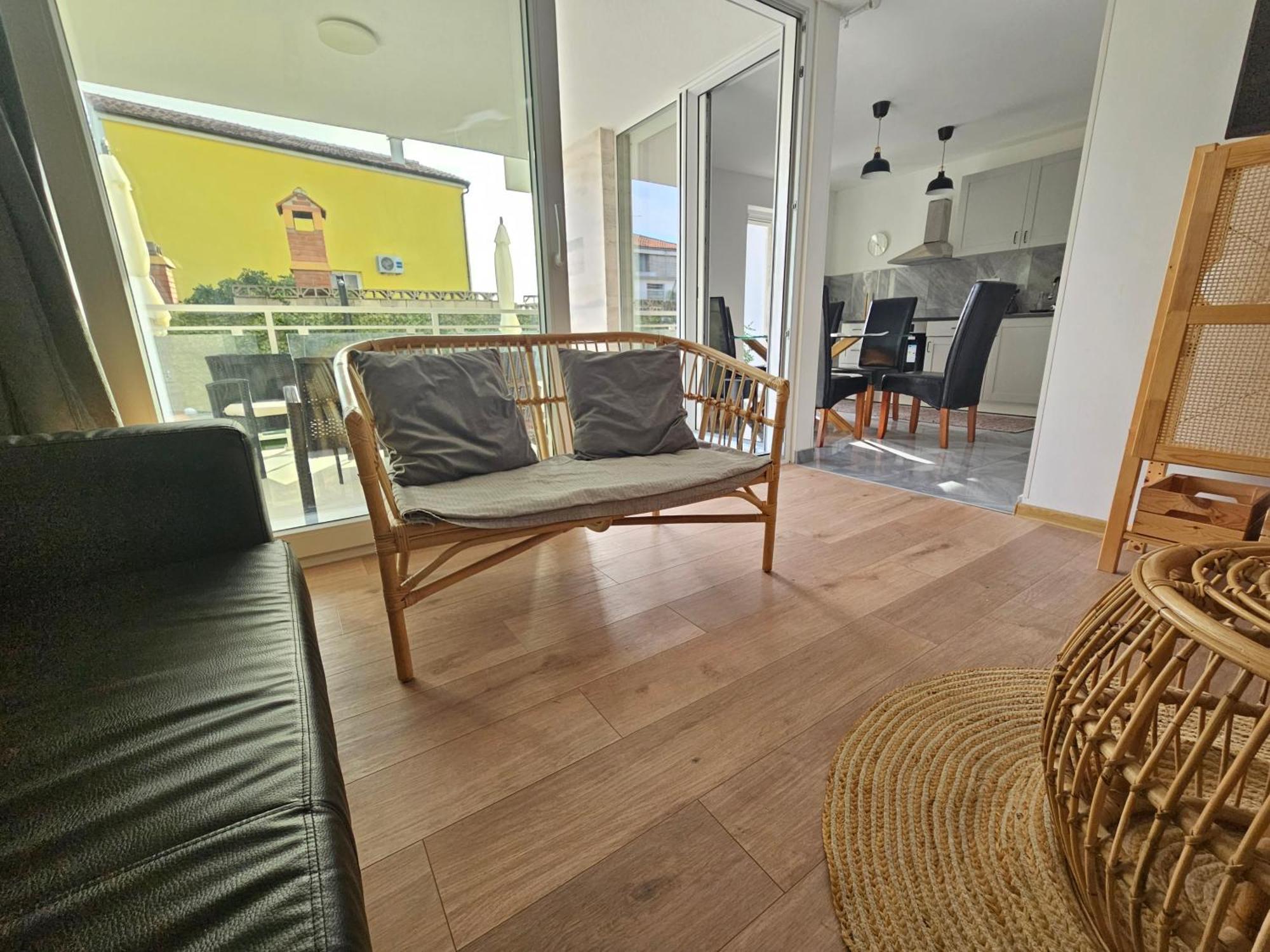Vila Regina Apartment Rex With Swimming Pool Jezera Ngoại thất bức ảnh