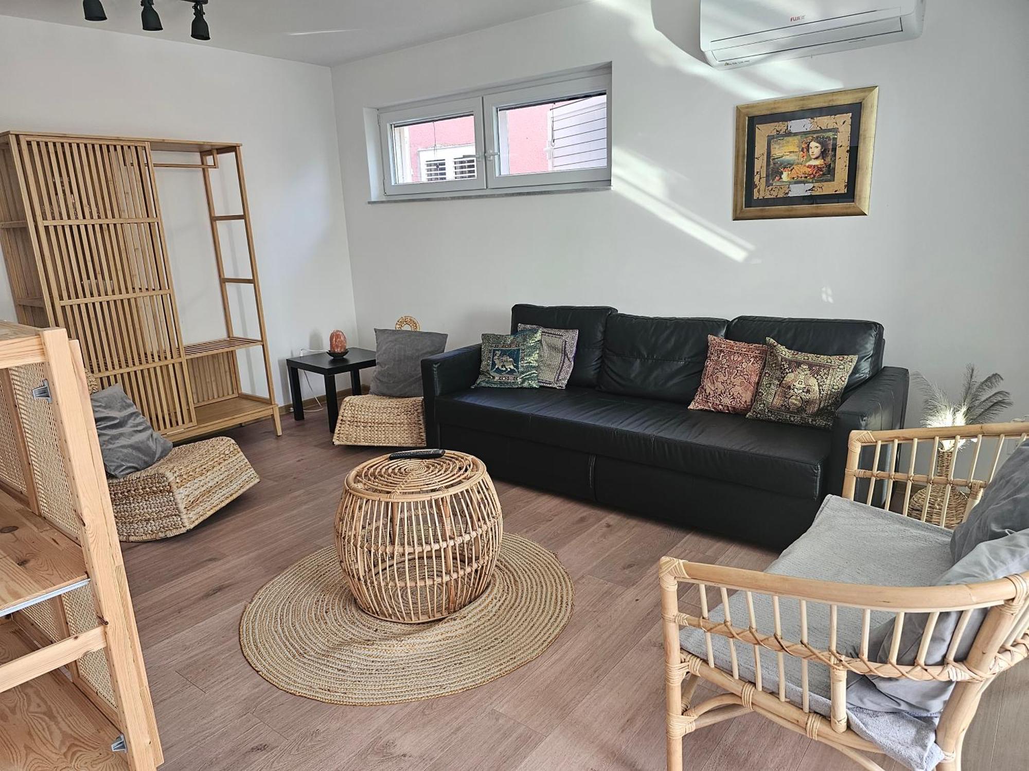 Vila Regina Apartment Rex With Swimming Pool Jezera Ngoại thất bức ảnh