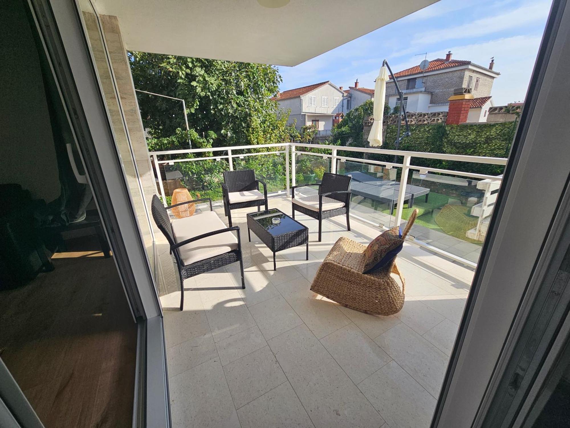 Vila Regina Apartment Rex With Swimming Pool Jezera Ngoại thất bức ảnh