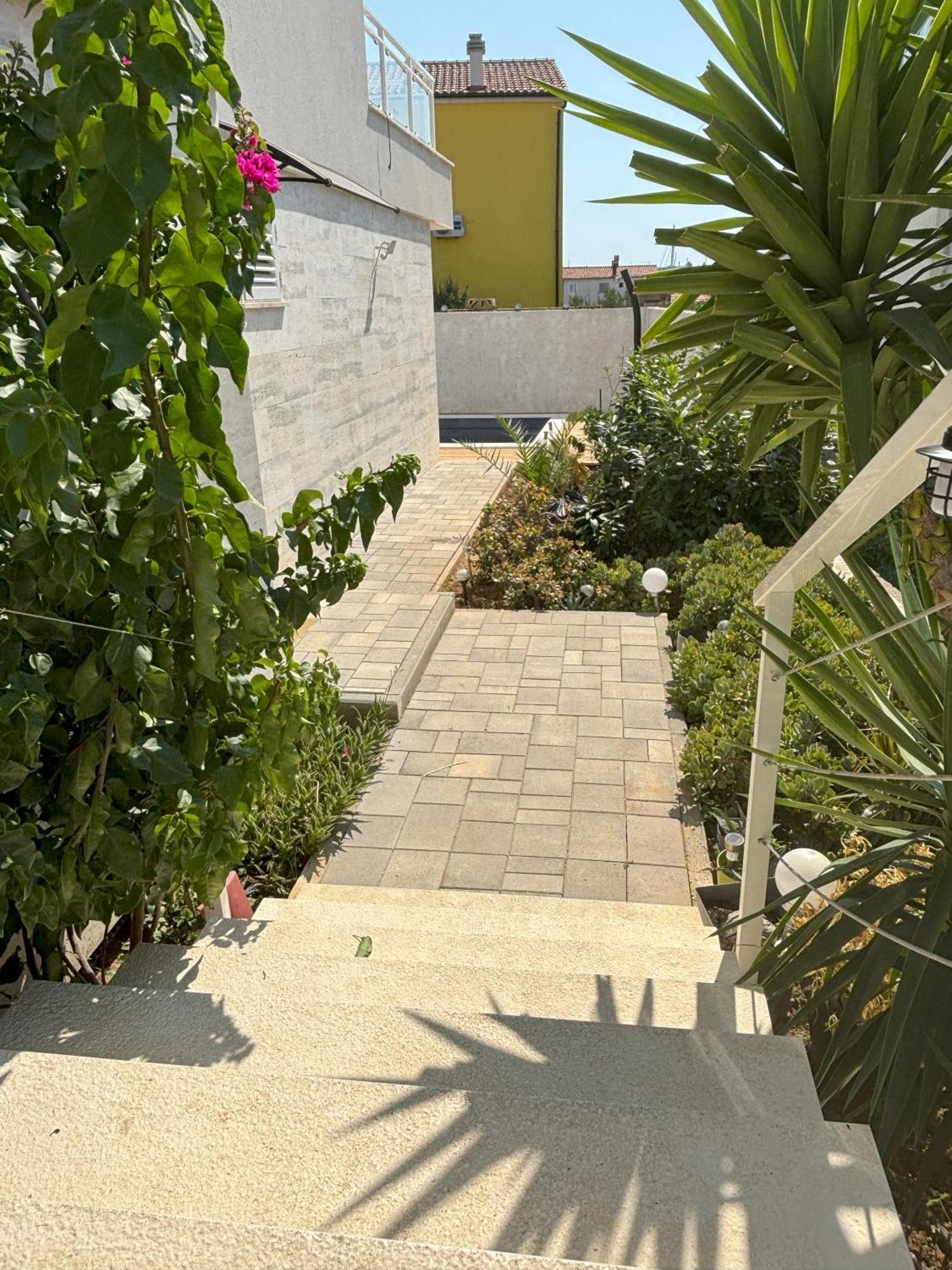 Vila Regina Apartment Rex With Swimming Pool Jezera Ngoại thất bức ảnh